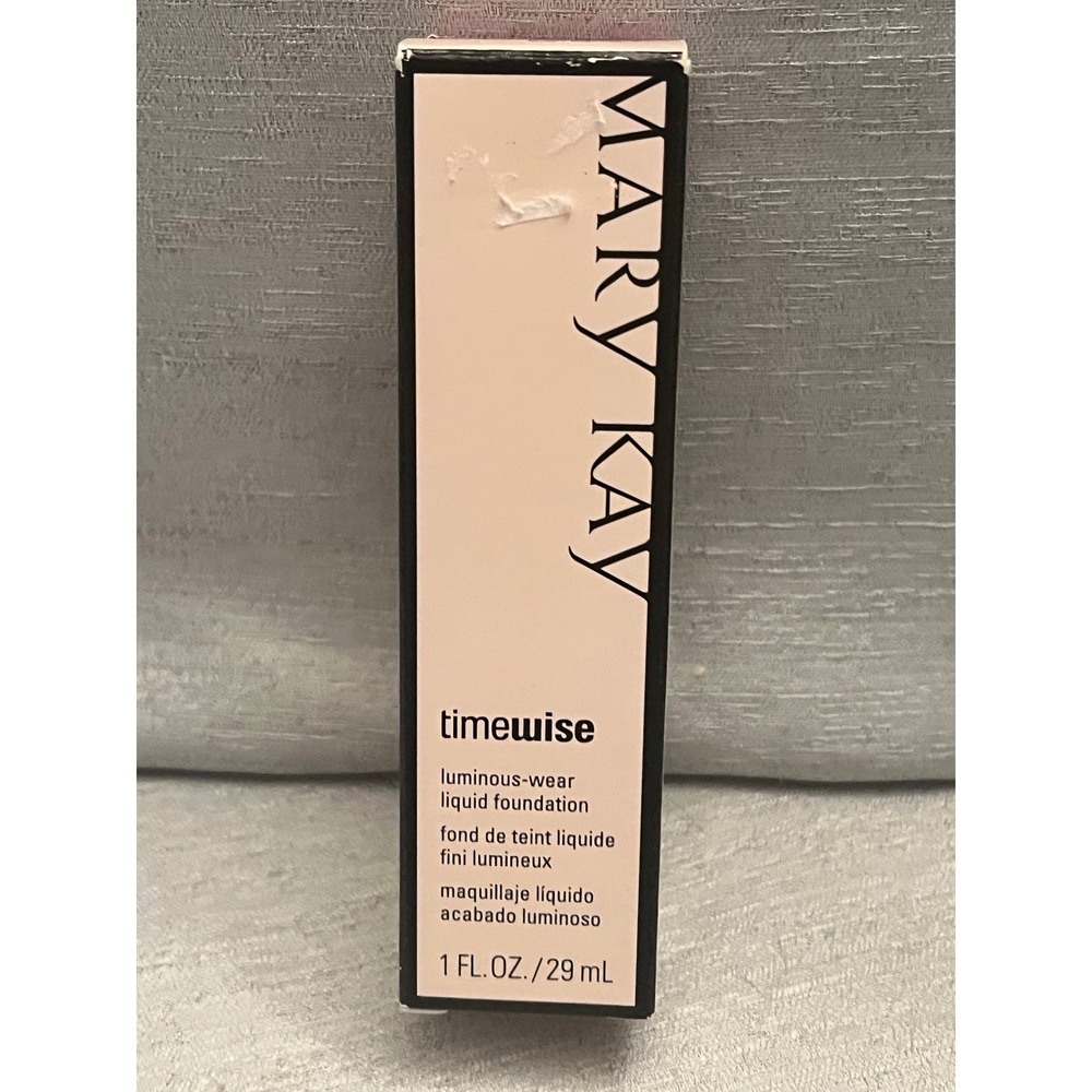 Mary Kay TimeWise Luminous-Wear Liquid Foundation Ivory 6 Normal to Dry Skin 1oz
